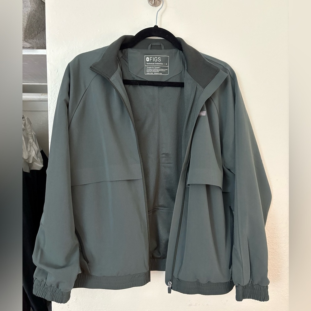Figs Sydney Scrub Jacket - Bonsai
